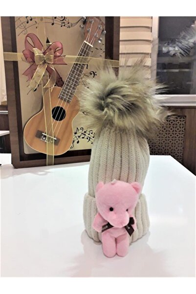 eleven market Крем'ова дитяча шапка з плюшевим ведмедиком і помпоном