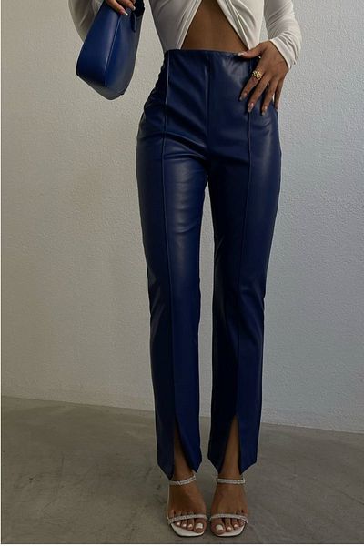 lovebox Pantaloni de damă din piele artificială albastră cu talie înaltă, cu detaliu de picior cu fante 200022