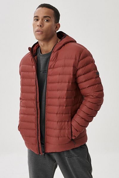 AC&Co / Altınyıldız Classics Pánský kabát pro volný čas Burgundy Standard Fit Ultra lehký odolný proti chladu