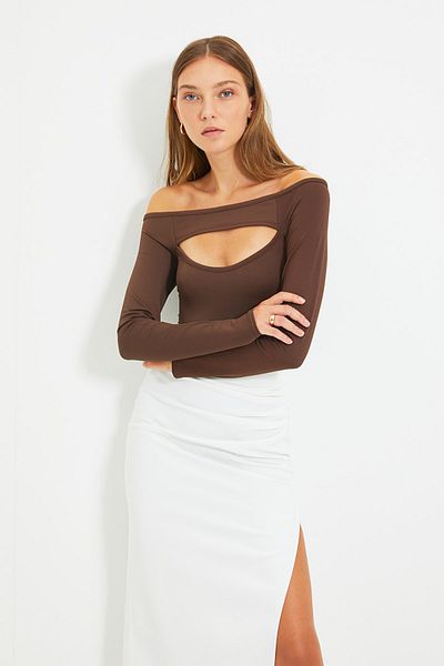 Trendyol Collection Brown Cutout Detailed Snap Knitted Body TWOAW22BD0079