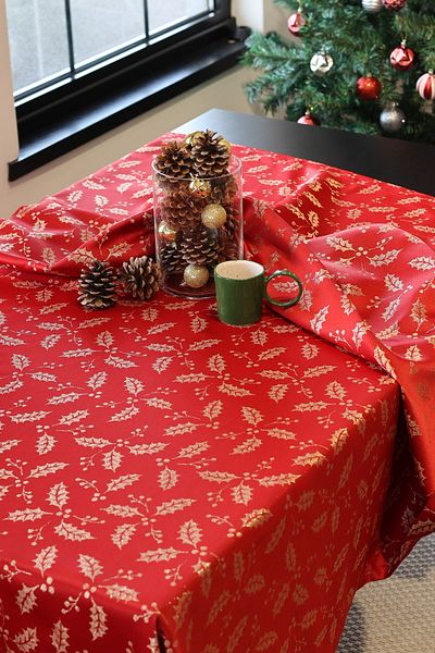LUFA HOME Jacquard Christmas Tablecloth 232