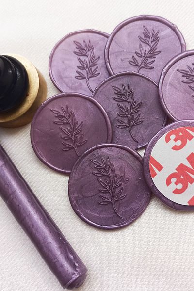 Dekorden Self Adhesive Seal - Violet Quartz