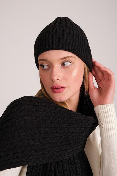 CHUBA Dámská čepice do vlasů pletená Soft Tuche Scarf Beanie Set černá 23w503