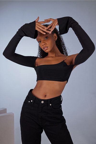 HOLLY LOLLY Bluse - Schwarz - Slim Fit