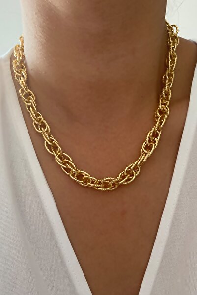 Liveyn Design سلسلة مطرزة قلادة ذهبية كلاسيكية