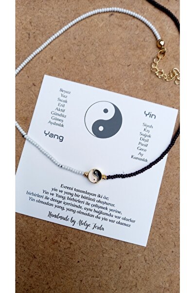 Atolye Ferda الحد الأدنى يين يانغ تحت عنوان حبة قلادة