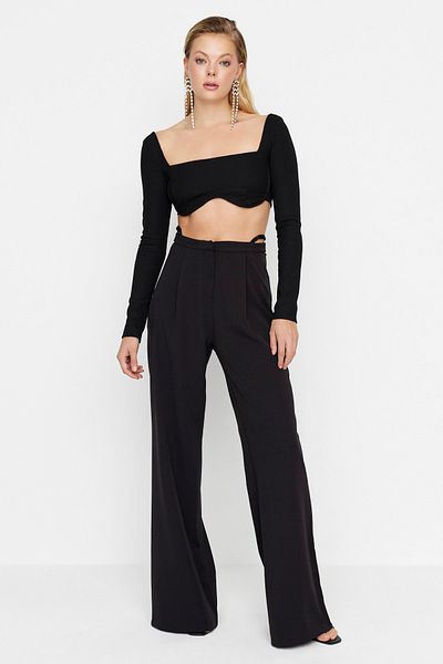 Trendyol Collection Чорні брюки з металевою пряжкою з деталями TPRAW23PL00019