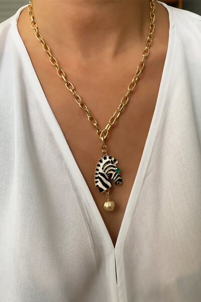Liveyn Design قلادة ذهبية بطرف الحمار الوحشي