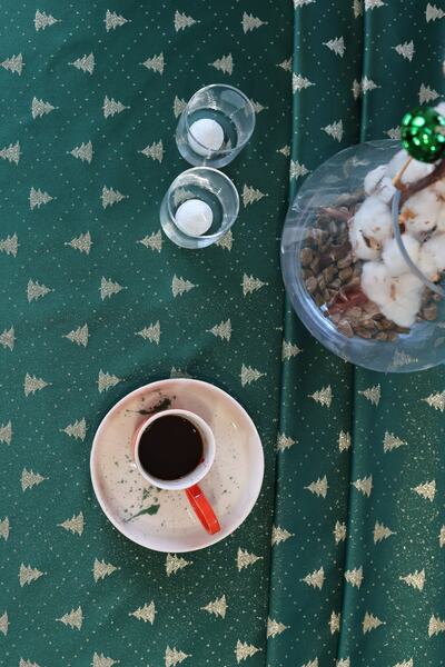 LUFA HOME Jakarlı Yılbaşı Masa Örtüsü 234