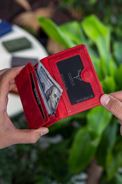 Garbalia Magnet Crazy Leather Red unisex Card Holder Wallet