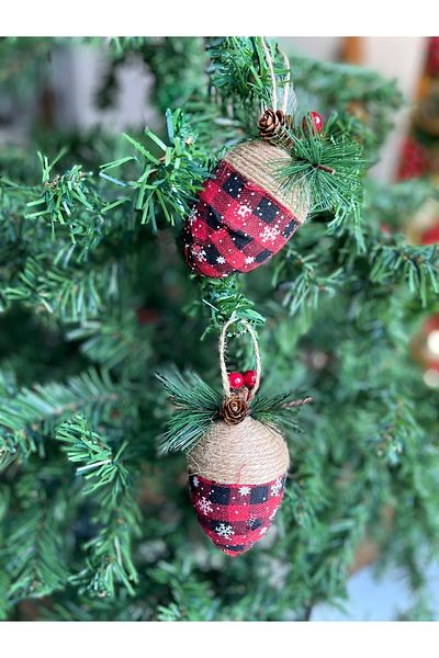 QUEEN AKSESUAR Imported Luxury Collectible New Year New Year 2-Piece Straw Plaid Cocina Pine Tree Ornament with Flowers