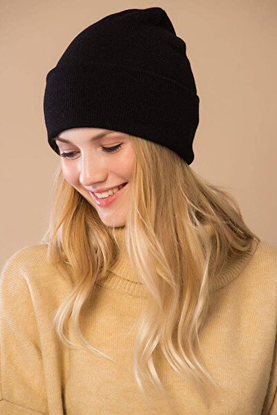 CosmoOutlet Μονόχρωμο Basic Folded Γυναικείο Μπερέ Μαύρο Χρώμα