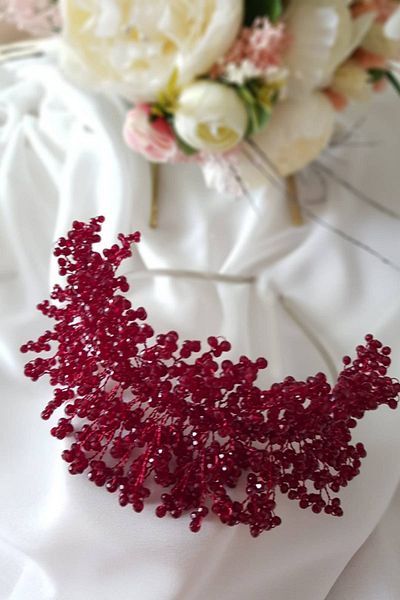 Hobigram Coroană de mireasă Henna cu cristale intreținute de burgundă – Coroană, piatră de cristal, model elegant, coroană de mireasă, accesoriu de păr –