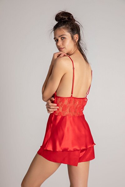Siyah İnci Piros csipke szatén rövidnadrág szett