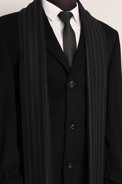 Esgue Black Striped Scarf & Camisole