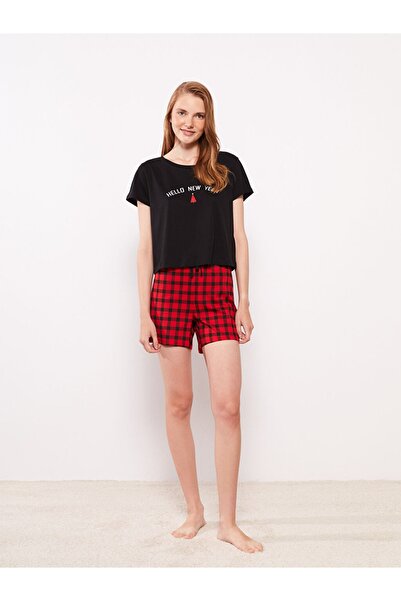 LC Waikiki Újévi témájú, rövid ujjú, rövid ujjú pamut női pizsama szett