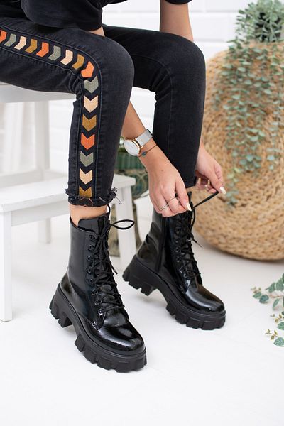 Moda Değirmeni Lakkbőr női csizma fekete - Bg1001-116-0002