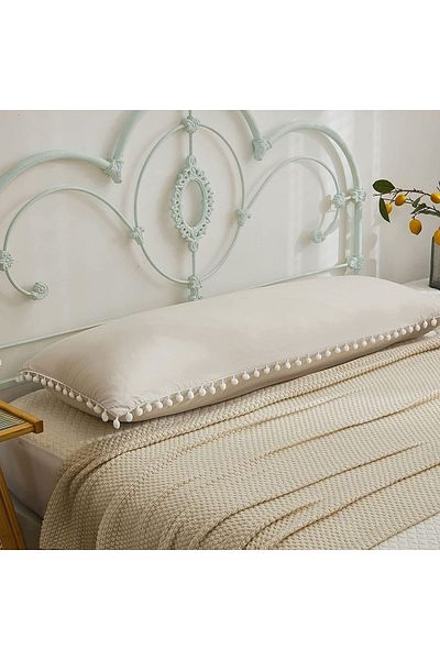 Tinybabyconcept Μακρύ κάλυμμα μαξιλαριού εγκυμοσύνης από φυσικό βαμβάκι 50x135 εκ. Μπεζ με πομπόν, αναπνεύσιμο, διακοσμητικό