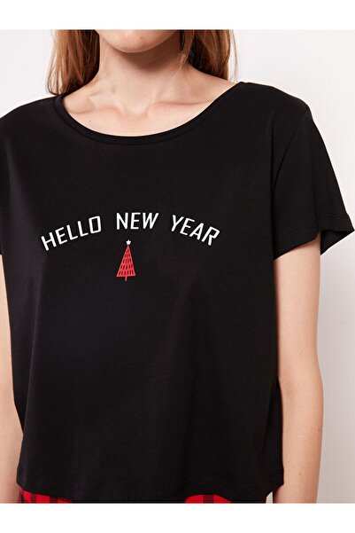 LC Waikiki Újévi témájú, rövid ujjú, rövid ujjú pamut női pizsama szett