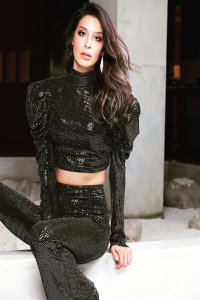 Gira official Black-silver Sequin Set
