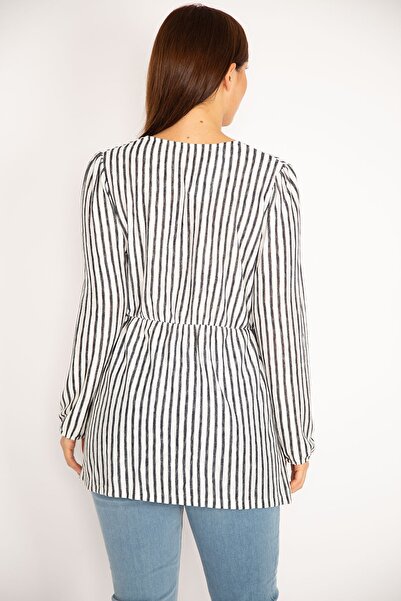 Şans Női, nagy méretű, csontos borítású gallér, csíkos tunika 65n34937