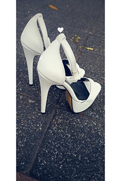 Afilli Kadın Beyaz Tek Bant Platform Kalın Taban İnce Çivi Yüksek Topuk Sandalet Topuklu Ayakkabı