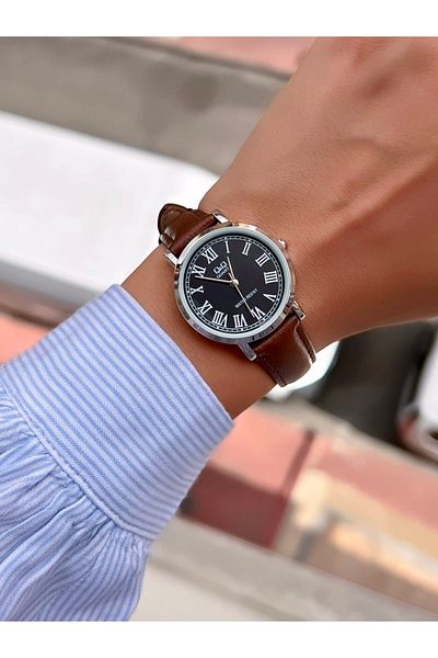 Q&Q Women's Wristwatch Leather Cord