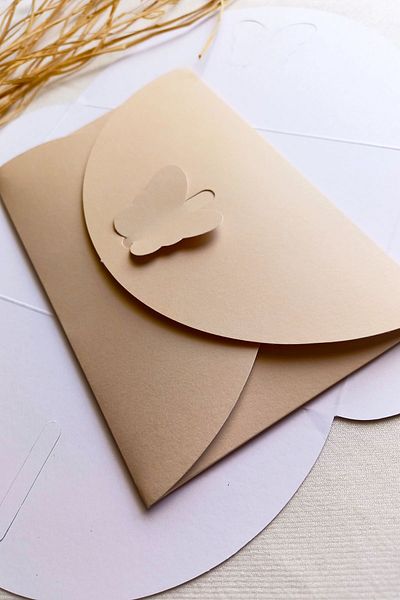 Dekorden 11X17 cm 100 Pieces Butterfly Buckle Invitation Envelope