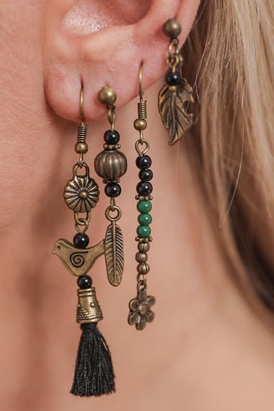 AKIN AKSESUAR HEDİYELİK Set of 4 Authentic Earrings with Tassels and Flower Figures