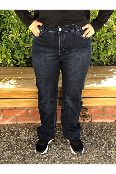 BAKTAGÖR Straight Comfortable Leg Jeans