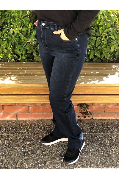 BAKTAGÖR Straight Comfortable Leg Jeans