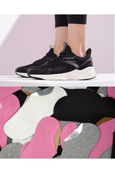 Askıda 4 невидими спортни чорапи