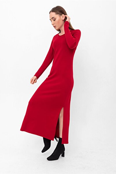 Laranor Kırmızı Bisiklet Yaka Yırtmaçlı Uzun Triko Elbise