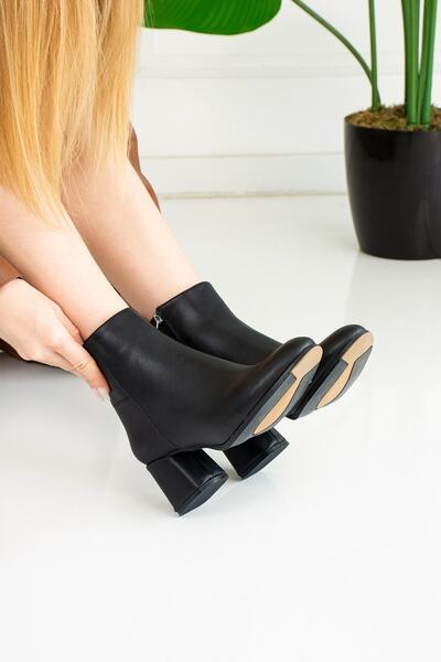 İmerShoes Günlük Kadın Siyah Bot Fermuarlı Kürk Astarlı Kalın Yüksek Topuklu Tırtıklı Taban Bootie 2001