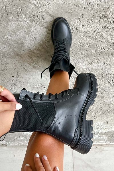 Shoebutik Park Black Leather Boots