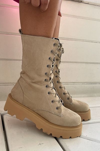 Shoebutik Πάντα μπεζ σουέντ μπότες