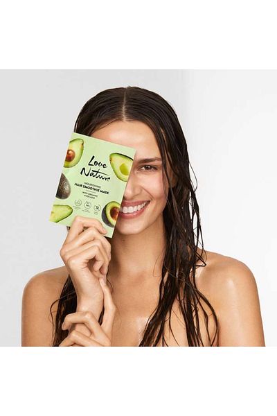Oriflame قناع إصلاح الشعر من Love Nature يحتوي على الأفوكادو العضوي