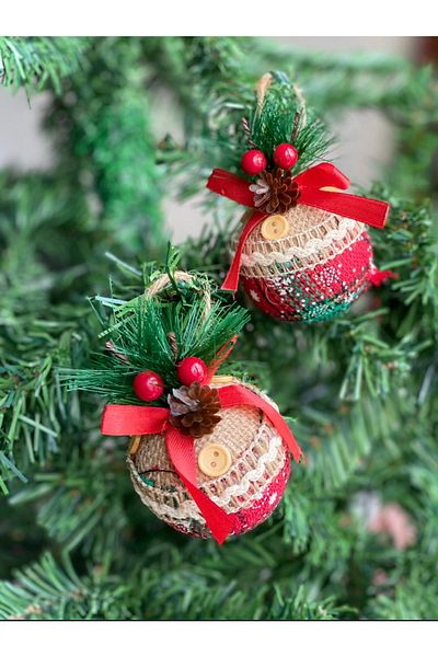 QUEEN AKSESUAR Imported Luxury Collectible New Year New Year 2-Piece Straw Plaid Cocina Pine Tree Ornament with Flowers