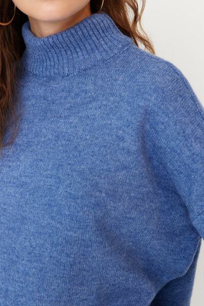 Trendyol Collection Pulover de tricotaj albastru cu textura moale - Potrivire largă TWOAW23KZ00469