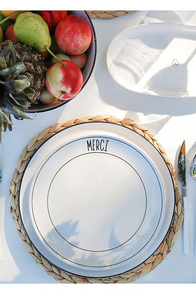 The Mia Daily Tunes Serving Plate Set of 6 - 26 Cm