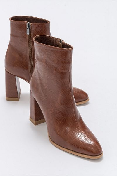 LuviShoes Damen-Stiefel mit Absatz in Jewel Tan Print