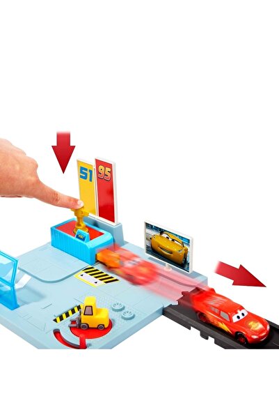 CARS Dinoco Rusteze Yarış Merkezi