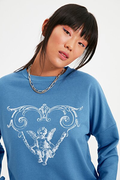 Trendyol Collection Modrá tištěná oversize tlustá pletená mikina TWOAW22SW0701