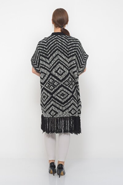 TUSSE Elegant Ethnic Embroidered Tufted Soft Snap Closure Plus Size Poncho Vest