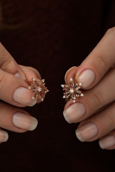 Nereze Kadın Gümüş Küpe