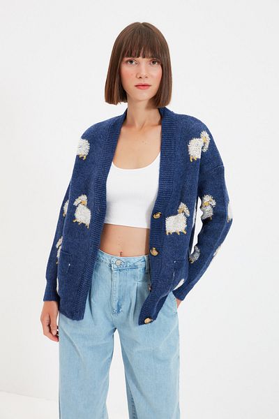 Trendyol Collection Modrý pletený svetr se zvířecím vzorem - měkká textura TWOAW21HI0476
