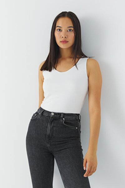 urban focus V-Neck Crop Tank Top