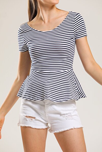 Lacivert Çizgili Sırt Detaylı Tshirt