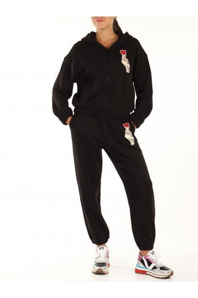 Love discount moschino sweatpants