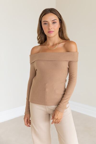 Laluvia Cordbluse mit Madonna-Kragen